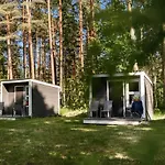 Uki Puhkekuela * Parnu