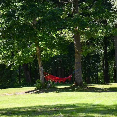 Uki Puhkekuela キャンプ場