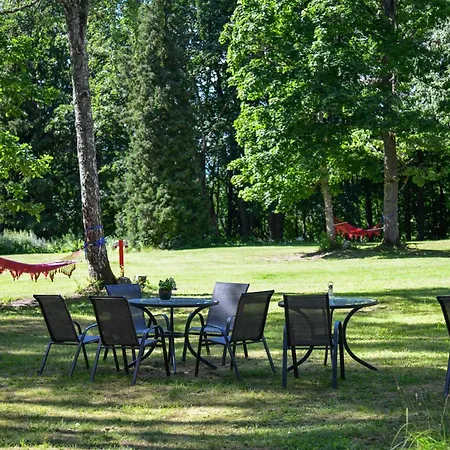 Uki Puhkekuela キャンプ場 *