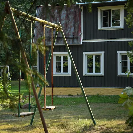 Uki Puhkekuela * Pärnu