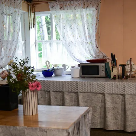 Uki Puhkekuela キャンプ場 パルヌ